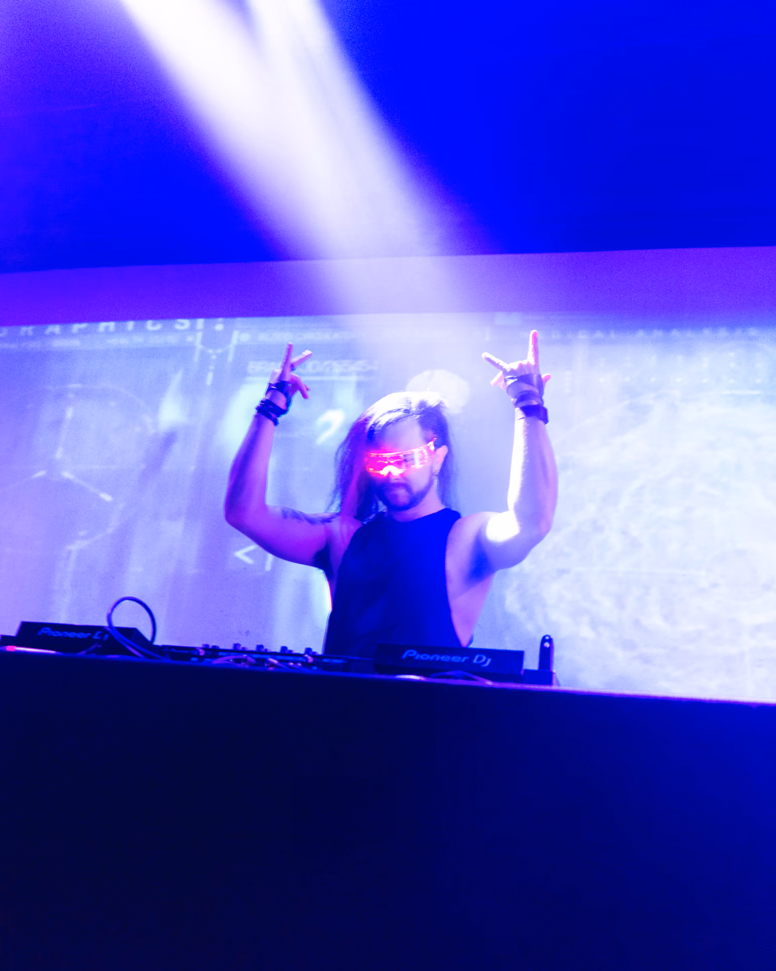 Cyber Rave — frame 44